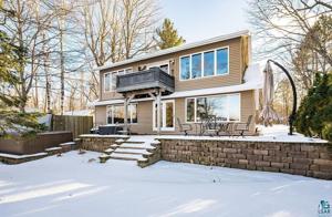 3193 Maple Dr