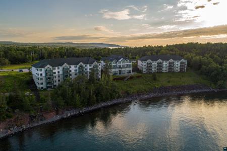 1412 #3-203a Burlington Rd
