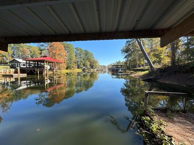 225 Primrose Ln
