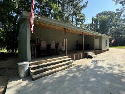 579 Mott Road