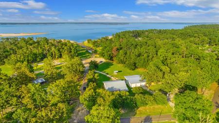 231 Shorewood