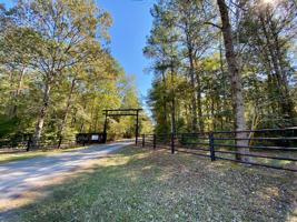 (R129578,17666) Cypress Knoll