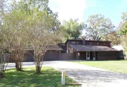 185 Hickory Dr.