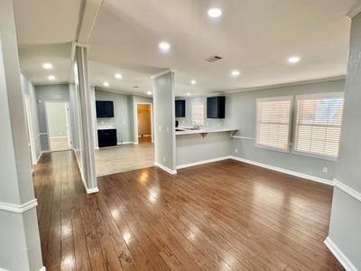 151 Robin Dr