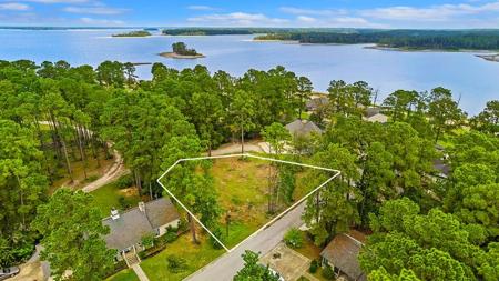 470 Private Road 6070