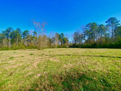 665 Lakeside Drive