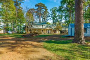 360 Cove Dr