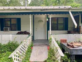 208 W Piney Ridge