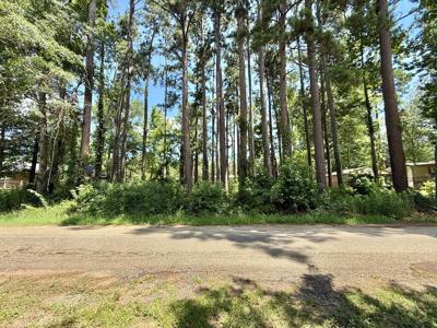 151 Lakeside Drive