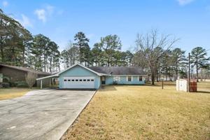 412 Persimmon Ave