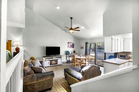 402 Club Villas