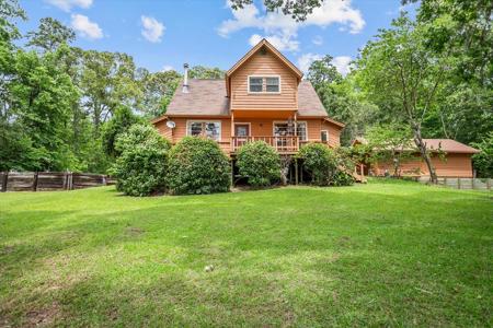183 Holly Circle