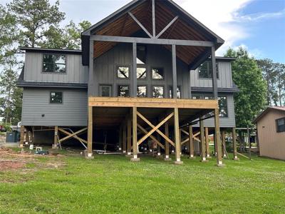 422 Beechwood Loop