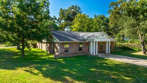 3617 DANVILLE DR.