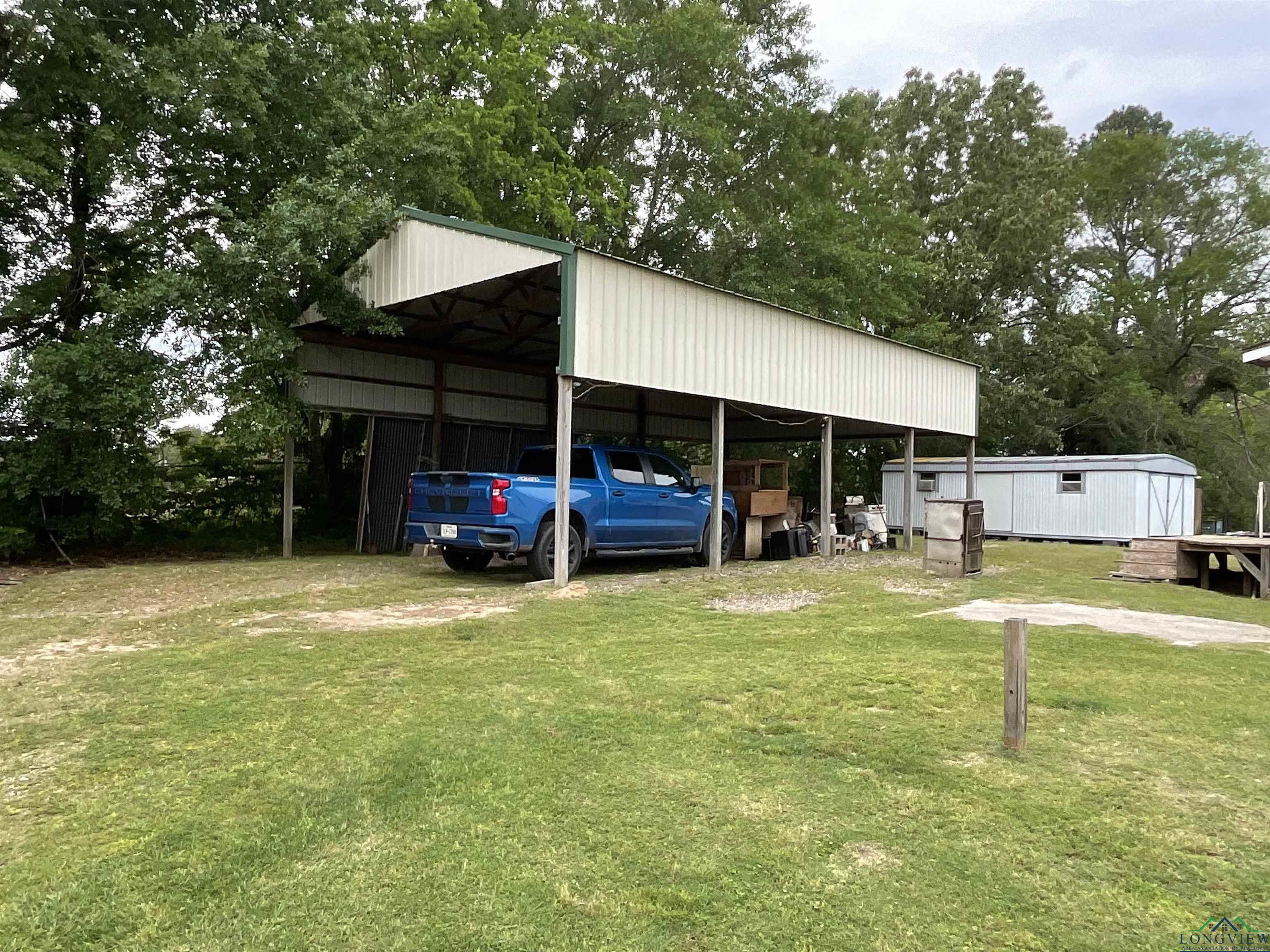 Image 3: large pole barn for parking, Parking