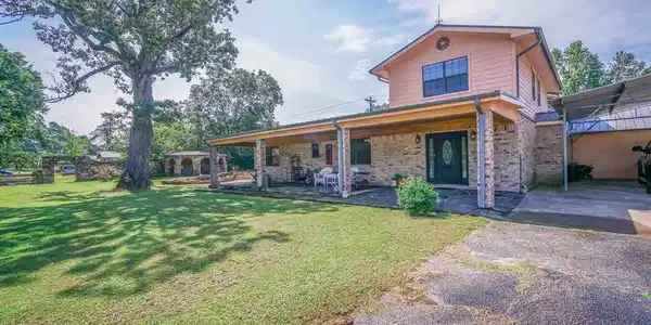 111 Cleerewoods Rd