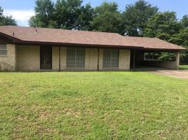 1049 Chevy Chase