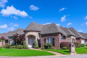 2025 Villa Lane