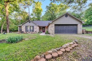 150 Lakeside Cove