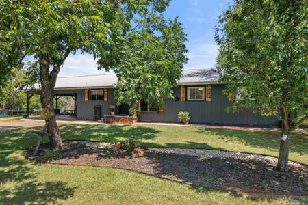 2818 Willow Oak