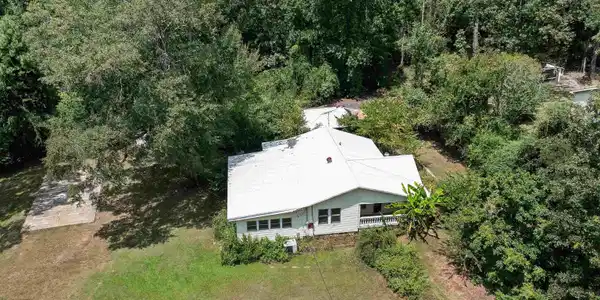 120 Louisiana St