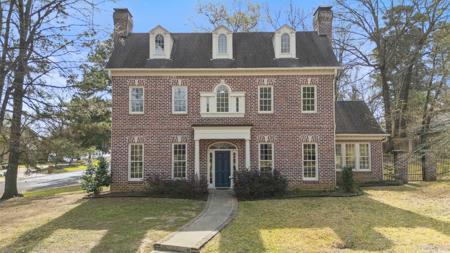 1500 Lotus Ln