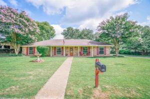 2200 Pinecrest Dr.