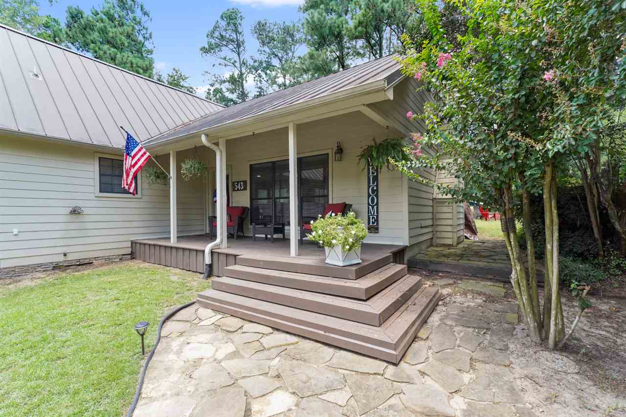 543 Holly Trail E, Holly Lake Ranch, TX lhrmls00572536