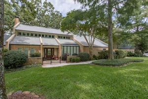 17617 Old River Rd