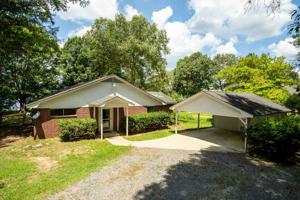 1809 E Lake Drive