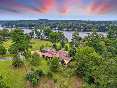 179 Springlake Dr
