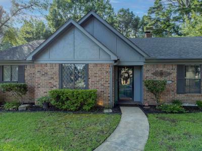 1317 Tiffany  Ln