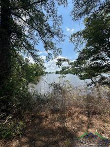 TBD E Lake Devernia