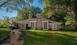 613 Town Oaks Cir