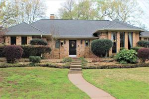 1411 Sleepy Hollow Ln.