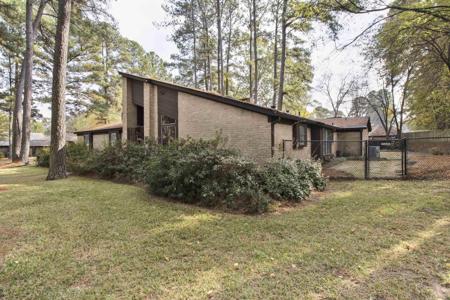38 Stonegate