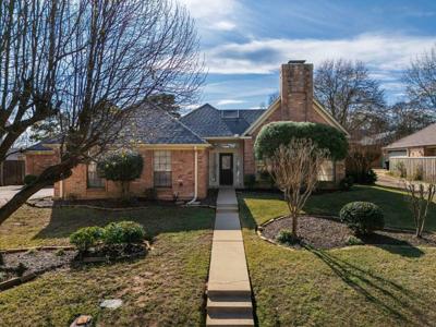 1218 Daffodil Ln.
