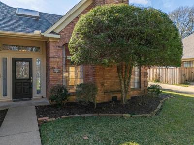 1218 Daffodil Ln.