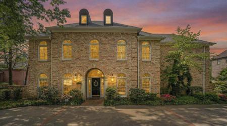 1206 Secluded Ln.