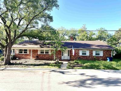 201 W Gilmer St.