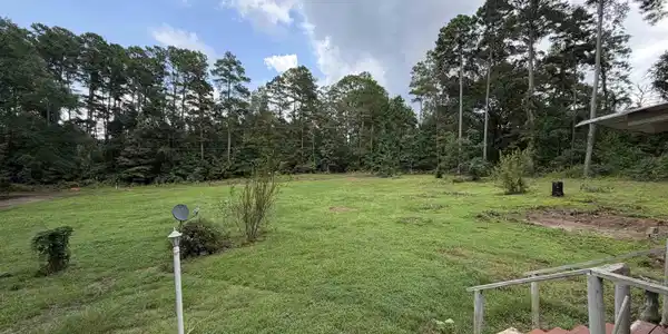 Image 3: Yard, Yard