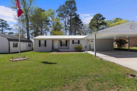592 Shadywood
