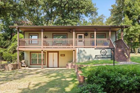 160 Summit Dr