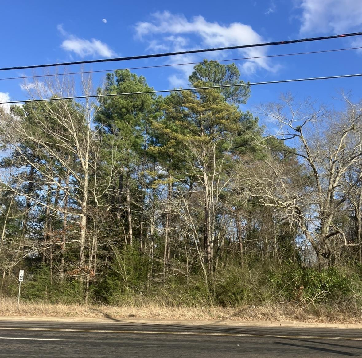 Image 0: Exterior space, Community