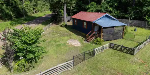 200 Dog Wood Dr