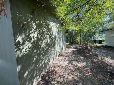 212 Bryne Street