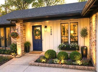 1208 Marigold
