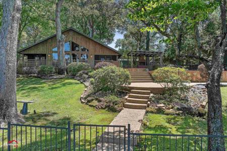 1024 Shadowood Dr