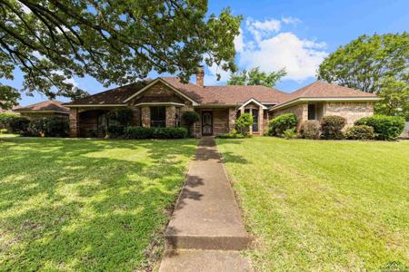 1307 Spring Tree Ln