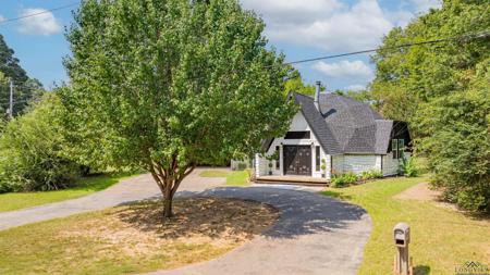 1515 W Lake Dr